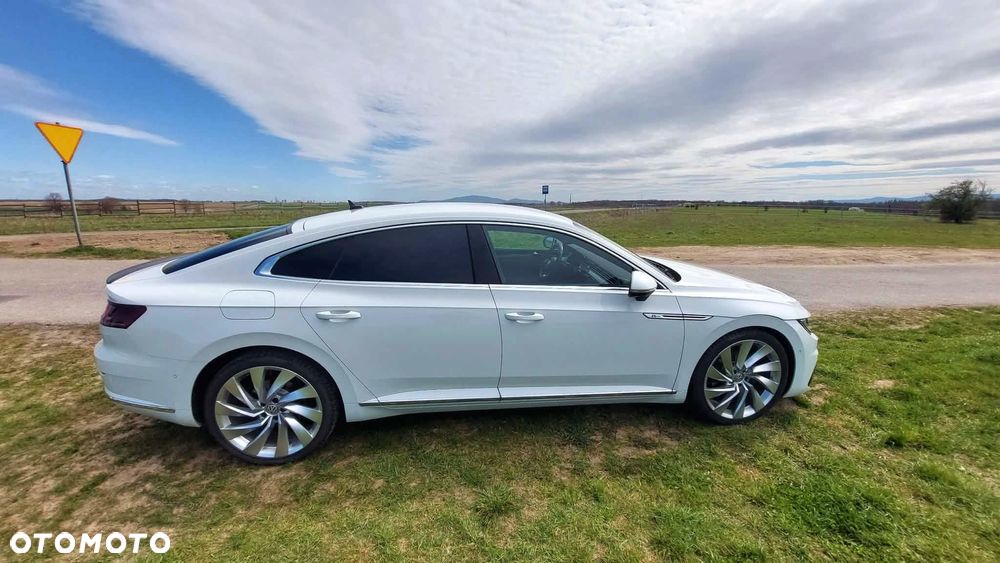 Volkswagen Arteon 2.0 TSI R-Line DSG - 2