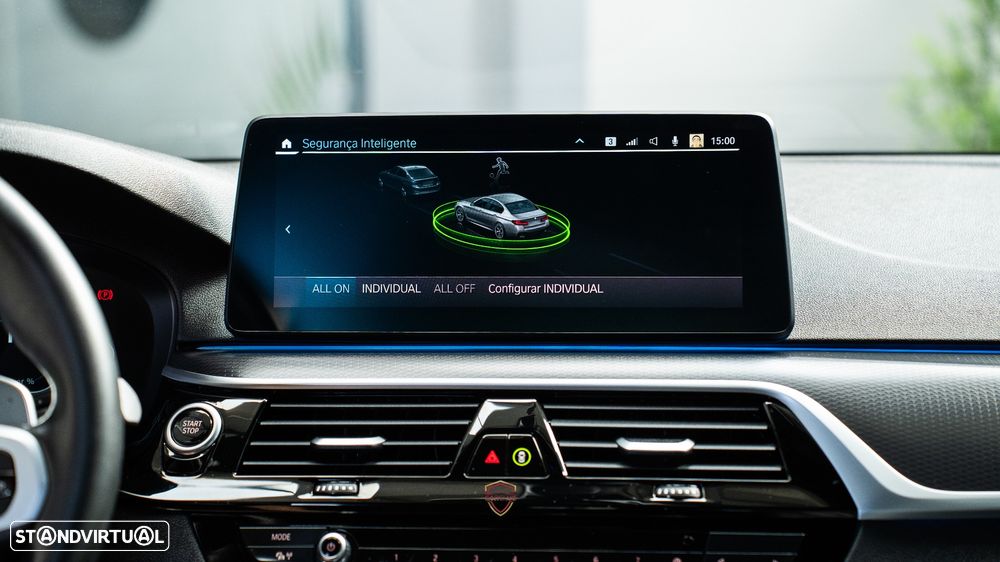 BMW 530 e Pack M - 30