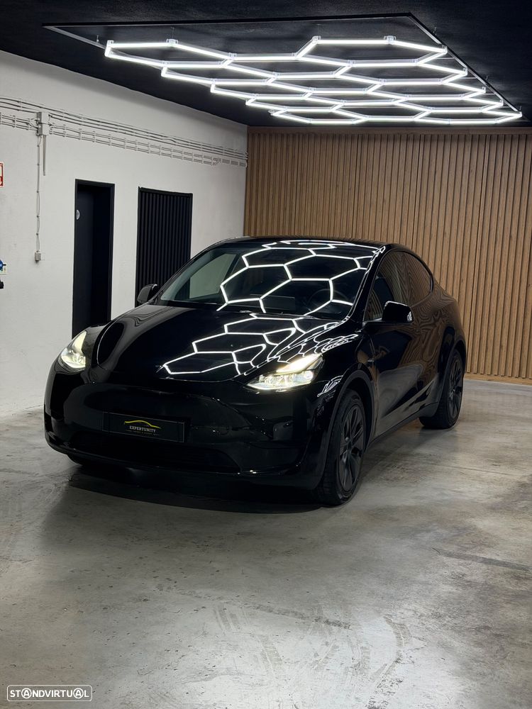 Tesla Model Y Long Range RWD - 3