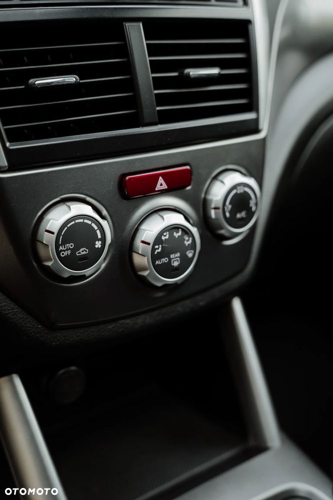 Subaru Forester 2.0D XE 000 - 22