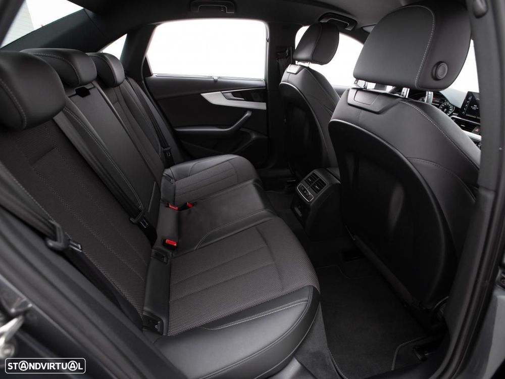 Audi A4 35 TDI S line S tronic - 12