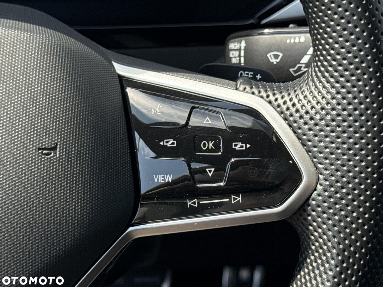 Volkswagen Arteon 2.0 TSI R-Line DSG - 28