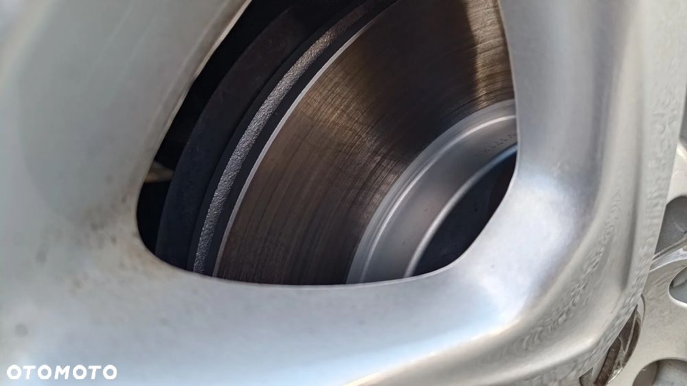 Opel Astra 1.4 Turbo Start/Stop 120 Jahre - 24