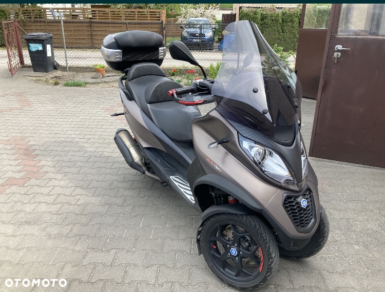 Piaggio MP-3 - 3