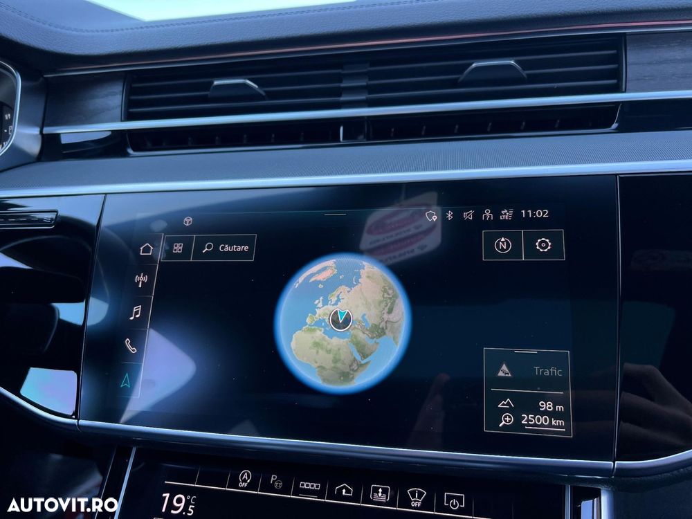 Audi A8 - 11