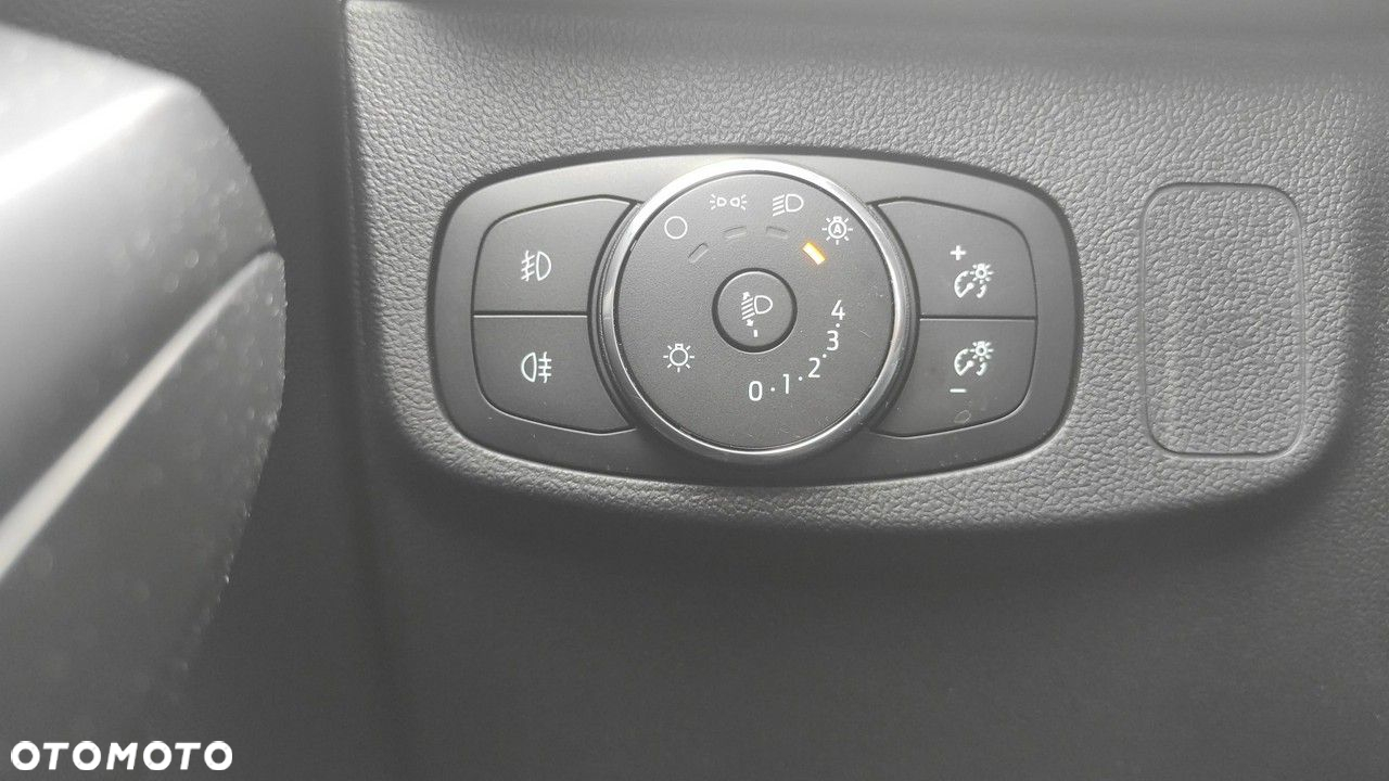 Ford Focus - 11