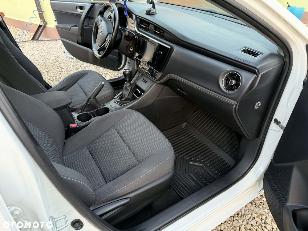 Toyota Corolla 1.6 Active - 3