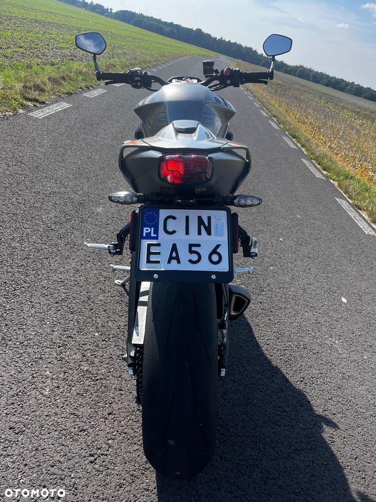 Triumph Street Triple - 2