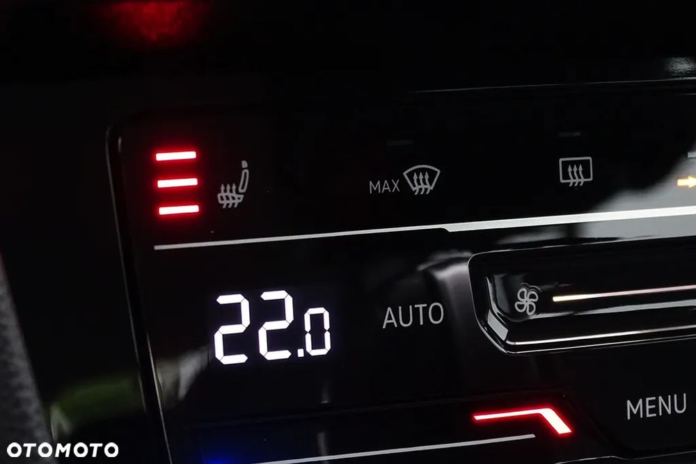 Volkswagen Passat - 30