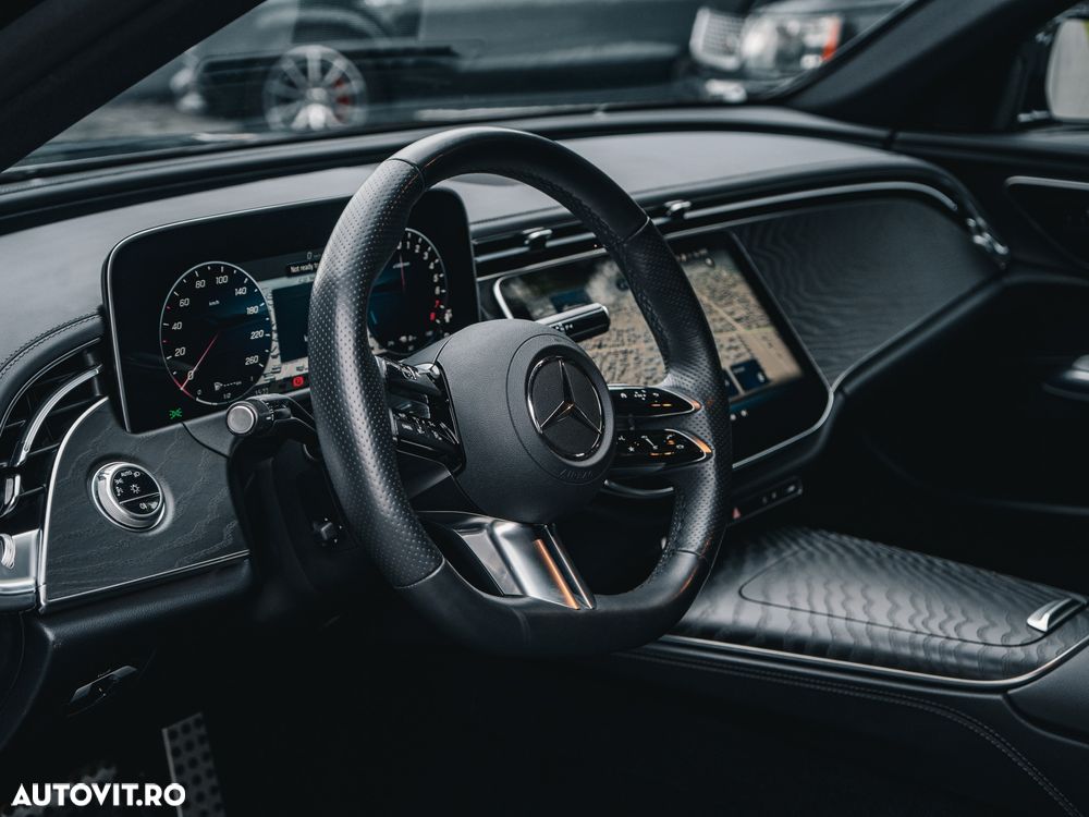 Mercedes-Benz E 300 4MATIC Aut. - 22