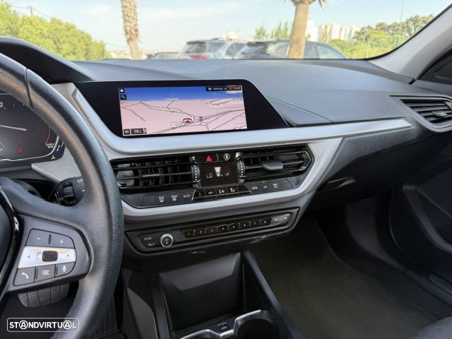 BMW 116 d Aut. Urban Line - 22