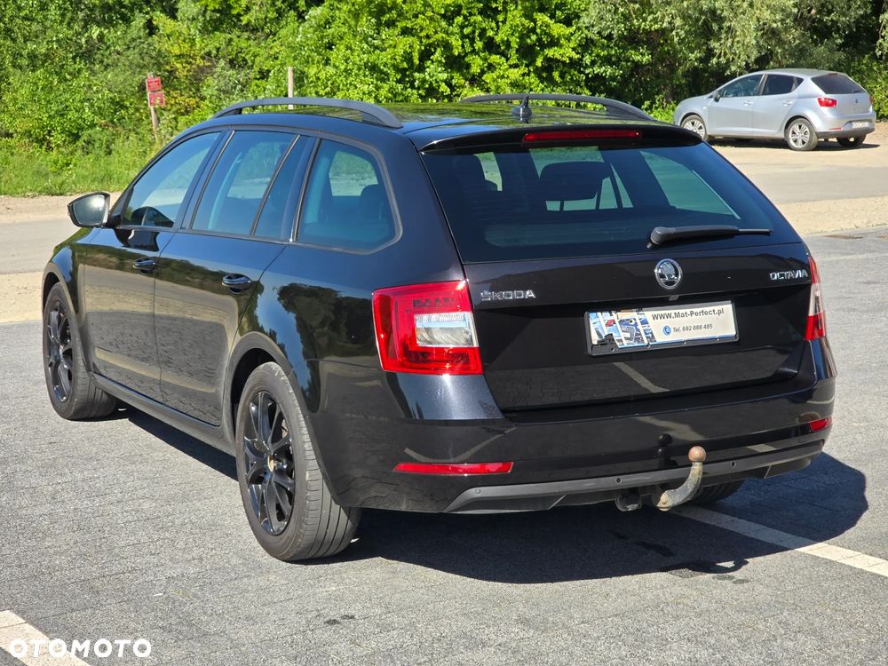 Skoda Octavia 1.6 TDI Premium Edition - 9