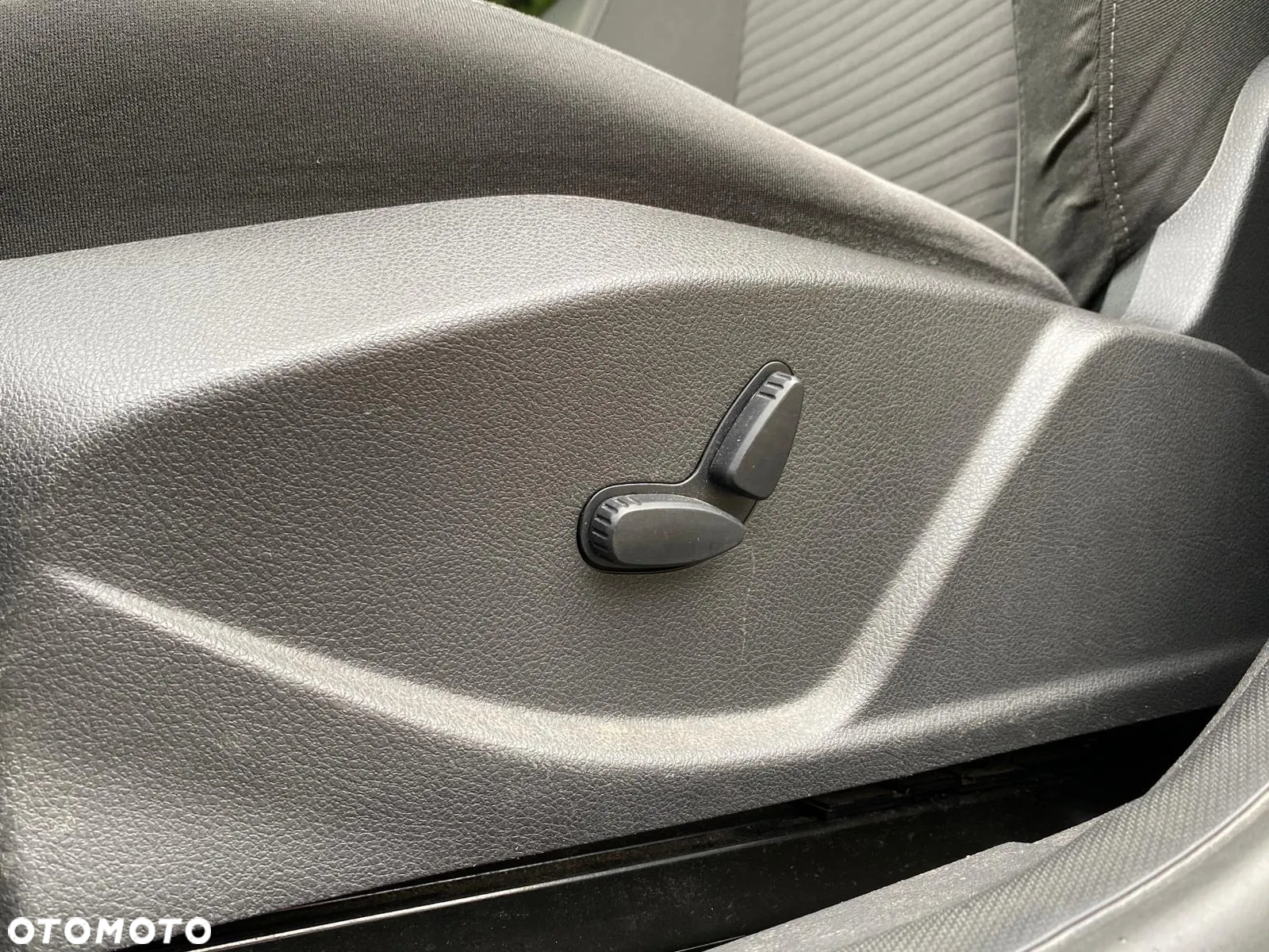 Ford Focus 1.5 EcoBoost Start-Stopp-System TITANIUM - 25
