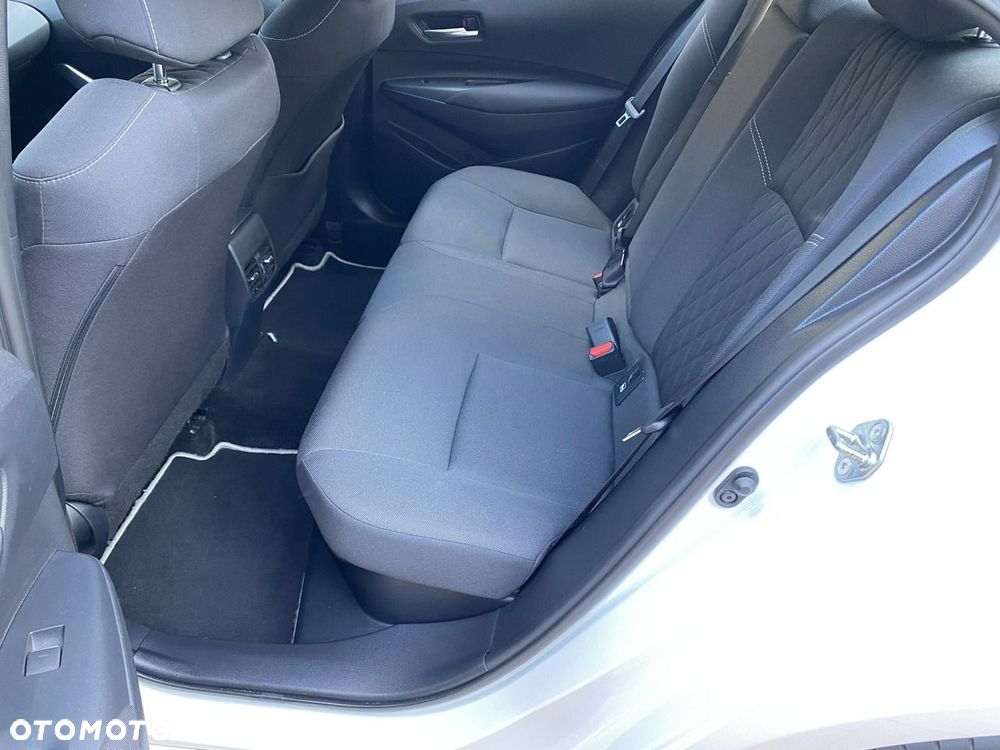 Toyota Corolla 1.8 Hybrid Comfort - 31