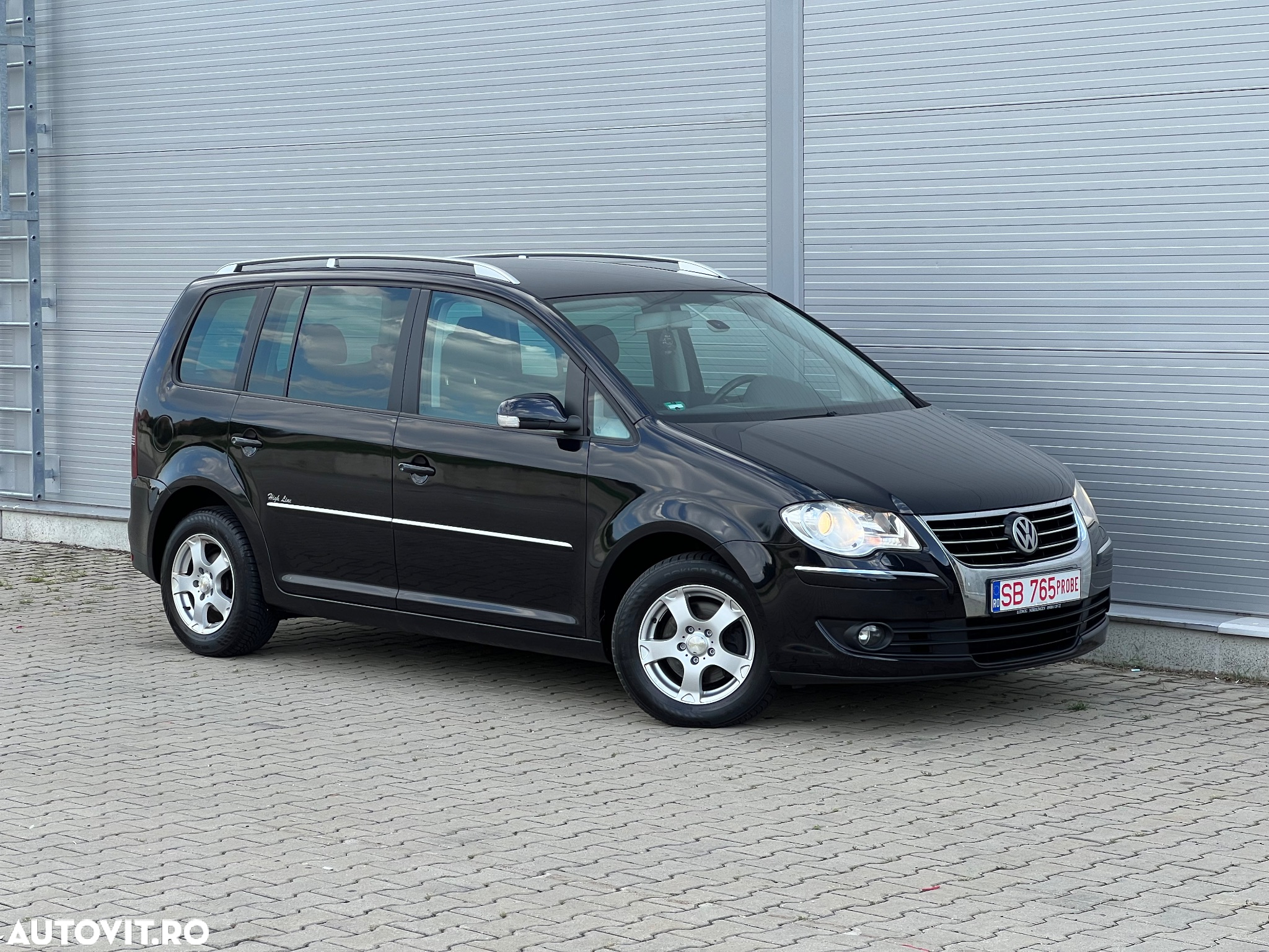 Volkswagen Touran 2.0 TDI Comfortline - 5