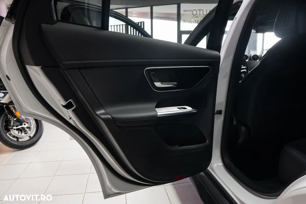 Mercedes-Benz GLC Coupe 200 4Matic 9G-TRONIC AMG Line Advanced - 23