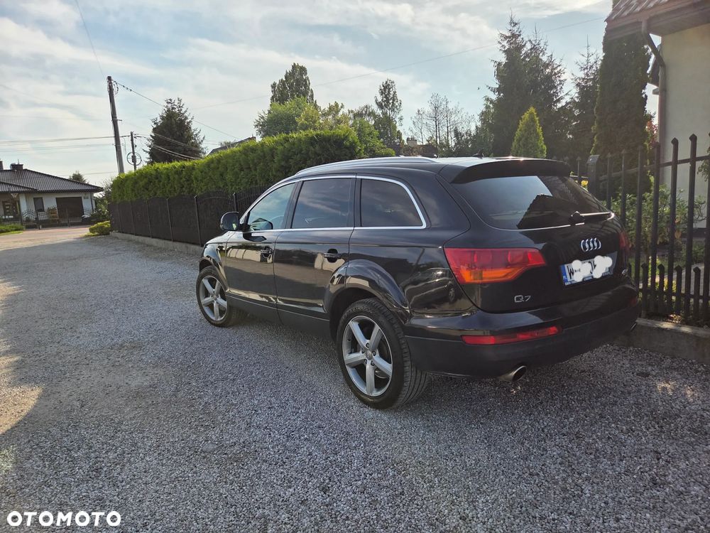 Audi Q7 - 4