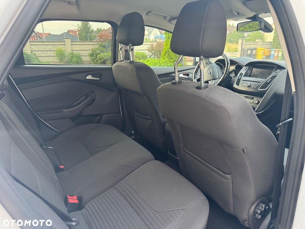 Ford Focus 1.0 EcoBoost Titanium - 13