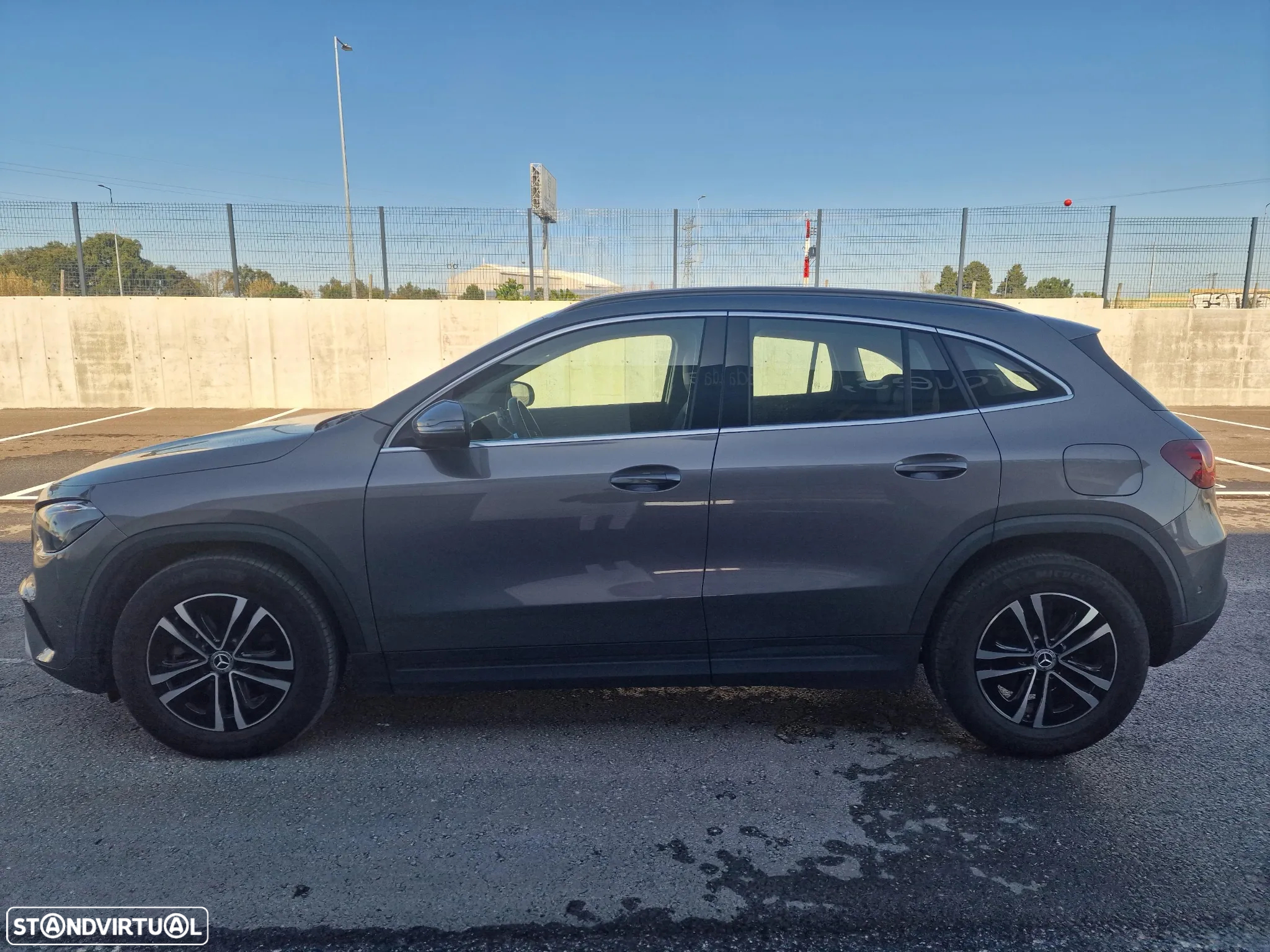 Mercedes-Benz GLA 180 d Style - 5