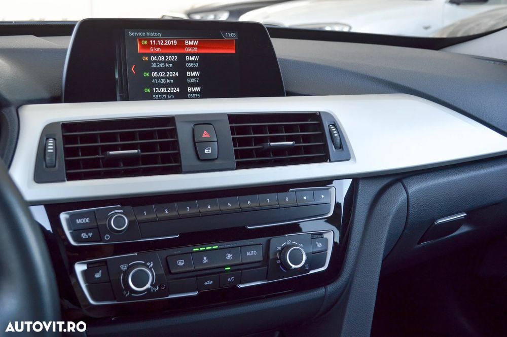 BMW Seria 3 320d Aut. Sport Line - 25
