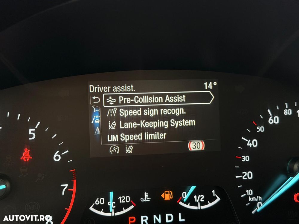 Ford Focus 1.0 EcoBoost Titanium - 33