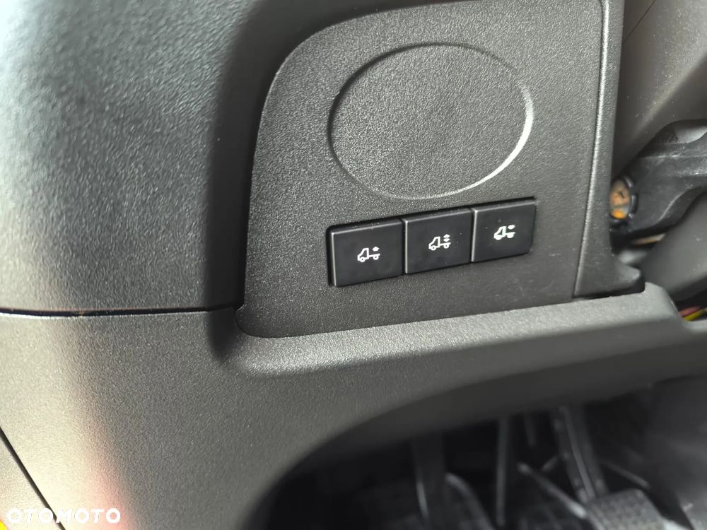 Iveco Daily 70C18 Sypialnia 2 Łóżka , WINDA 1.000kg, 15 Palet, Firana + Drzwi z Tyłu! - 31