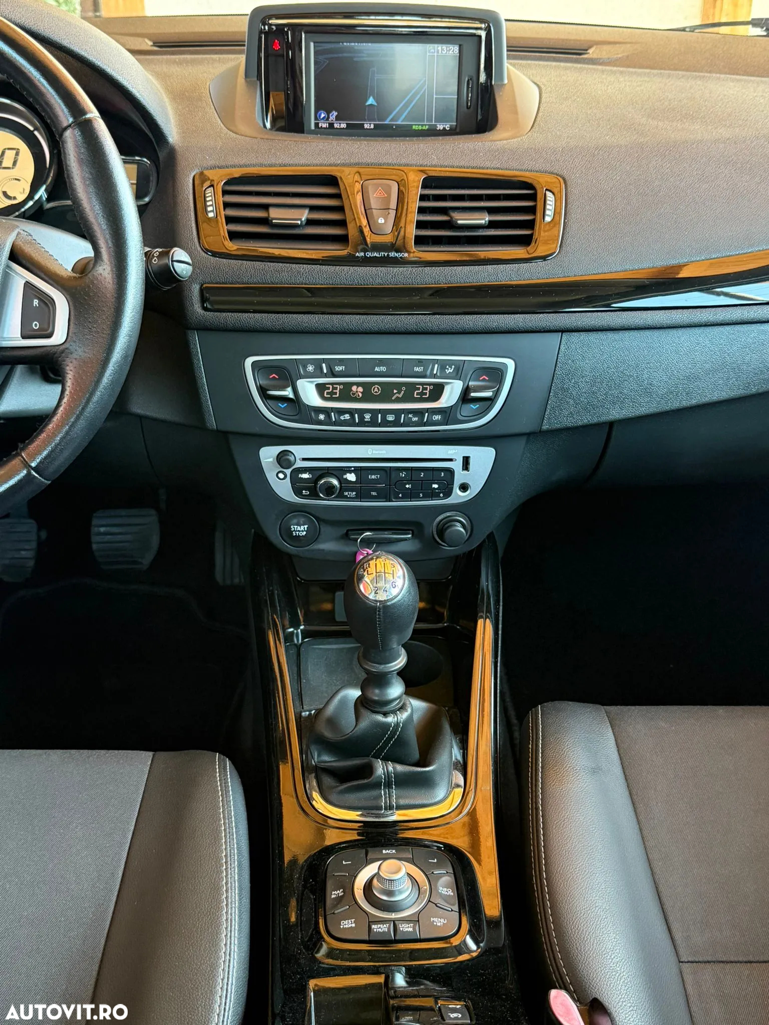 Renault Megane ENERGY dCi 110 Start & Stop Bose Edition - 11