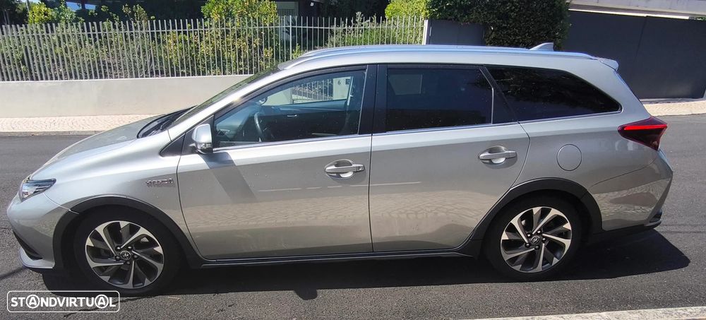 Toyota Auris Touring Sports 1.8 HSD Freestyle - 8
