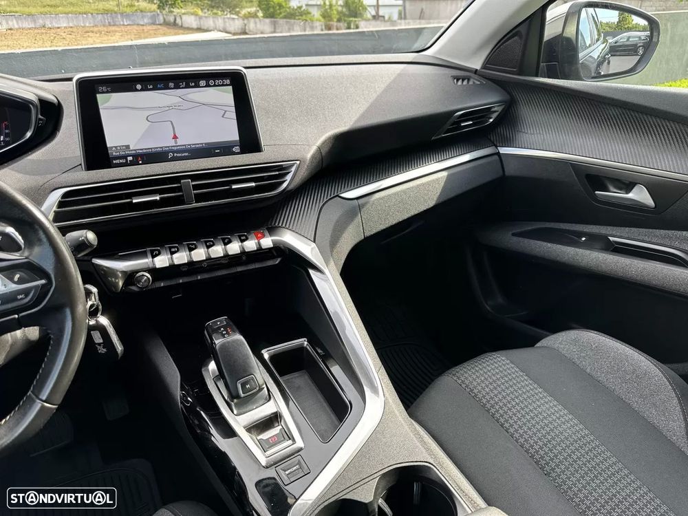 Peugeot 3008 1.5 BlueHDi Allure Pack EAT8 - 44
