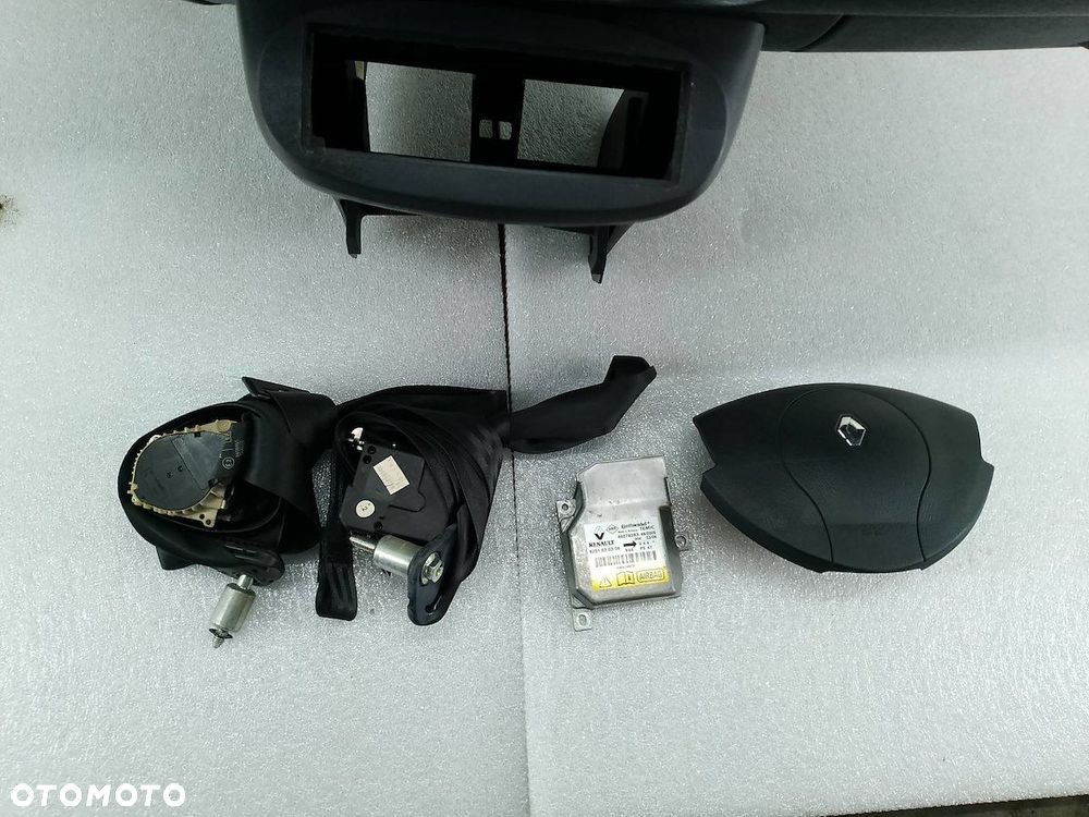 DESKA ROZDZIELCZA,KONSOLA PODUSZKI SENSOR PASY RENAULT TWINGO II ( 07-14 ) - 2