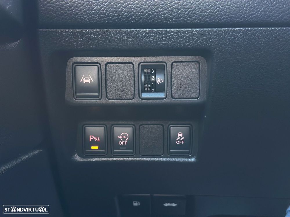 Nissan Qashqai 1.5 dCi 360 - 16