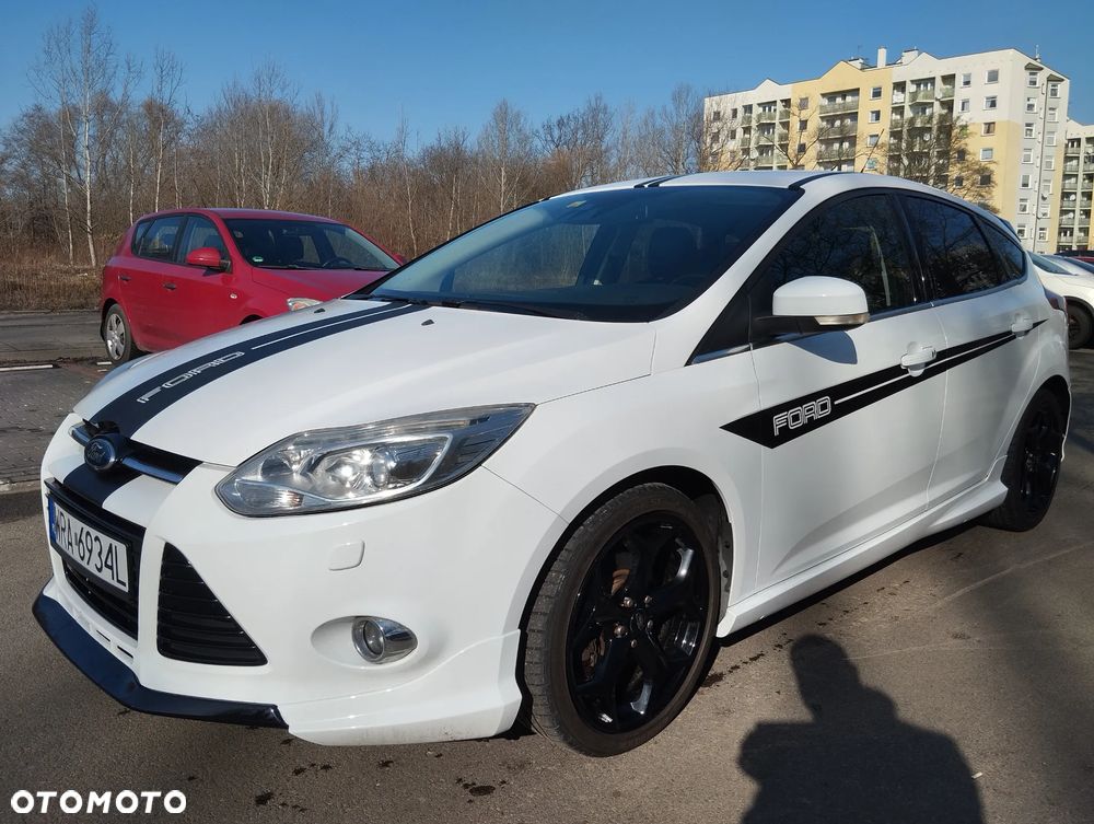 Ford Focus 1.6 EcoBoost Start-Stopp-System Champions Edition - 1