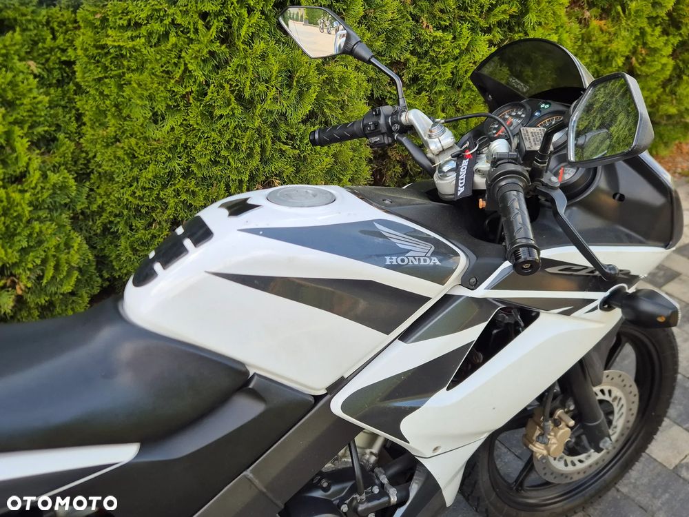 Honda CBR - 9