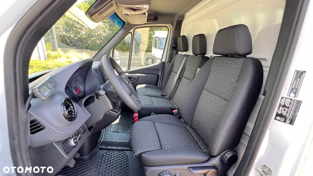 Mercedes-Benz Sprinter 519 CDI - 16