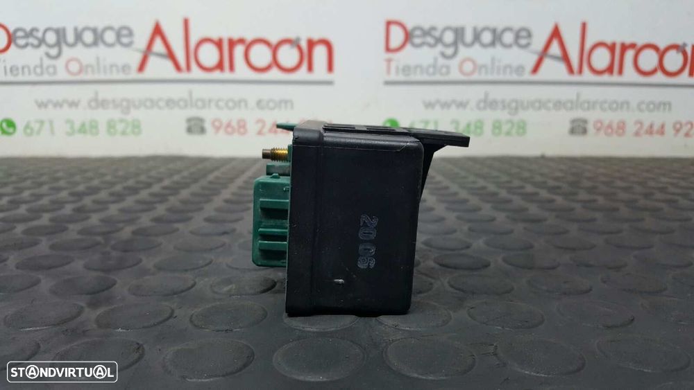 CAIXA DE PRÉ AQUECIMENTO PEUGEOT PARTNER (S2) COMBI PLUS - 4