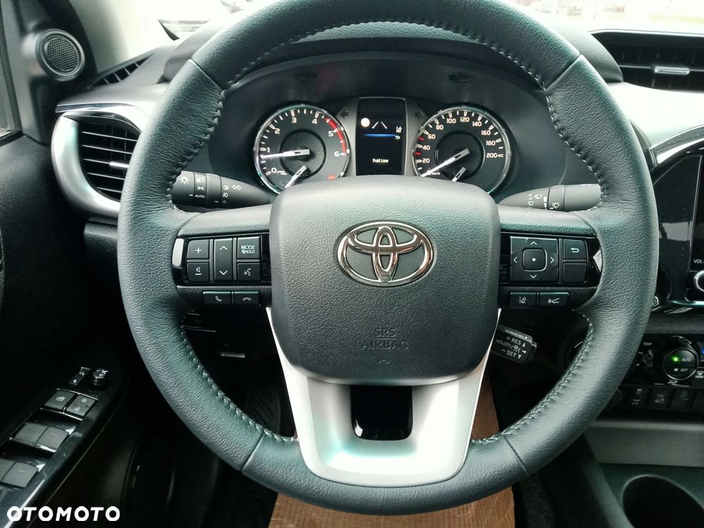 Toyota Hilux 2.8 D-4D Double Cab SR5 4x4 - 13