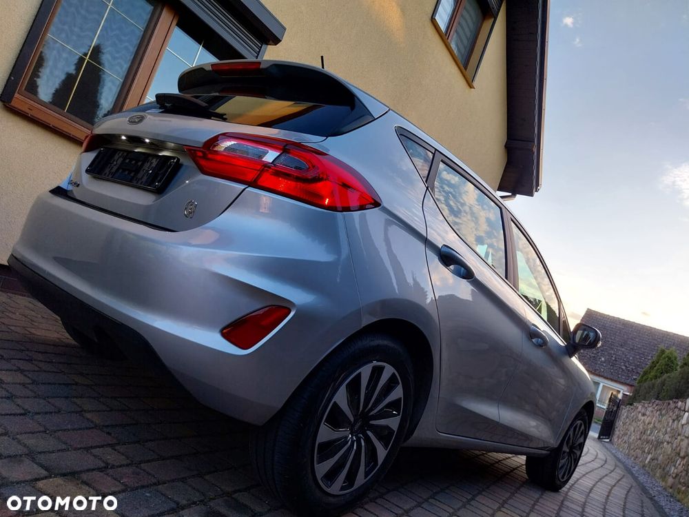 Ford Fiesta - 12