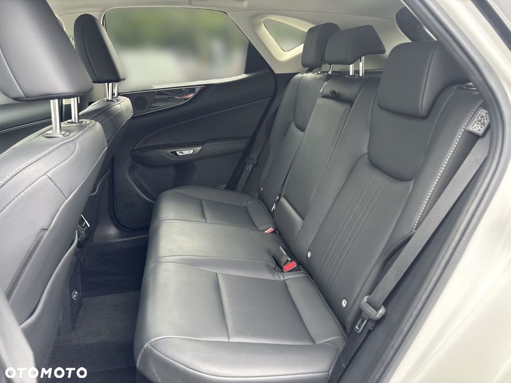 Lexus NX 350h Prestige AWD - 14