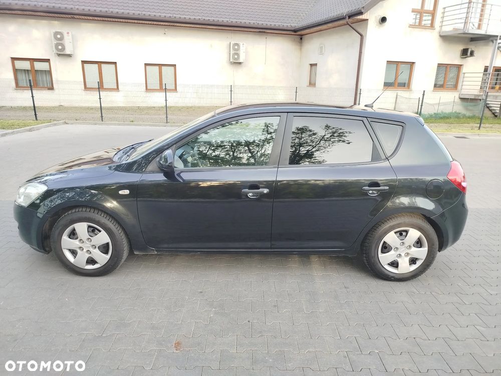 Kia Ceed 1.6 CRDi EX - 8