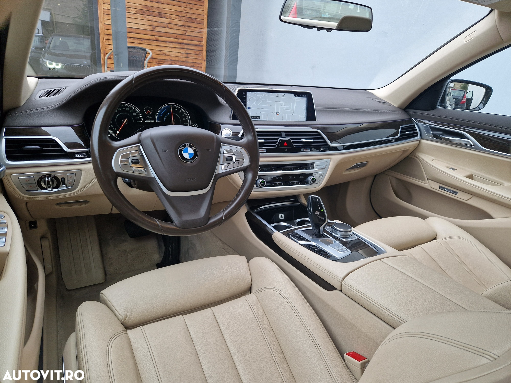 BMW Seria 7 - 8