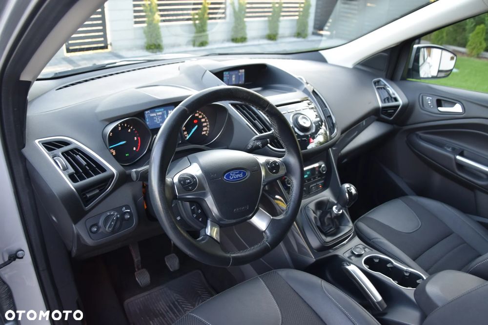 Ford Kuga 2.0 TDCi 4WD Titanium - 24