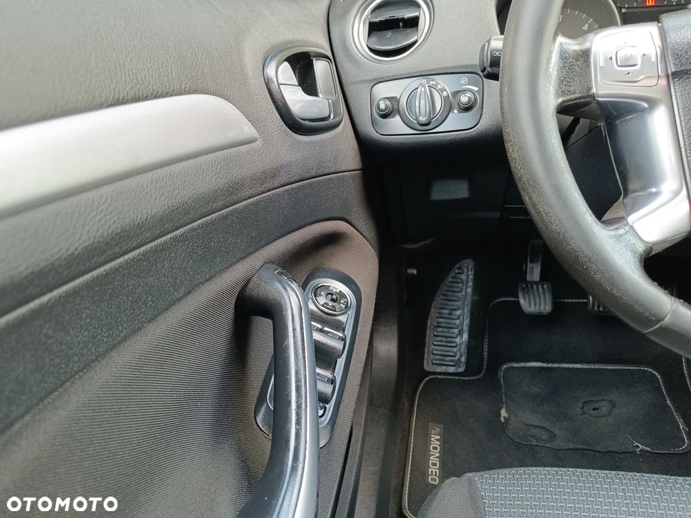 Ford Mondeo 2.0 TDCi Titanium - 15