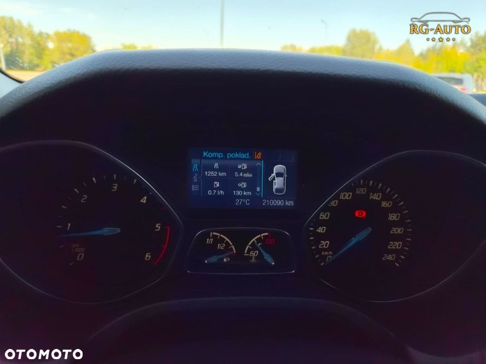 Ford Focus - 36