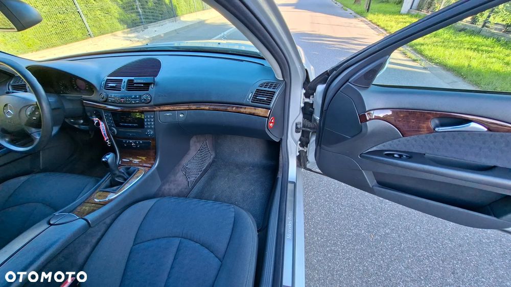 Mercedes-Benz Klasa E 220 CDI T Elegance - 13