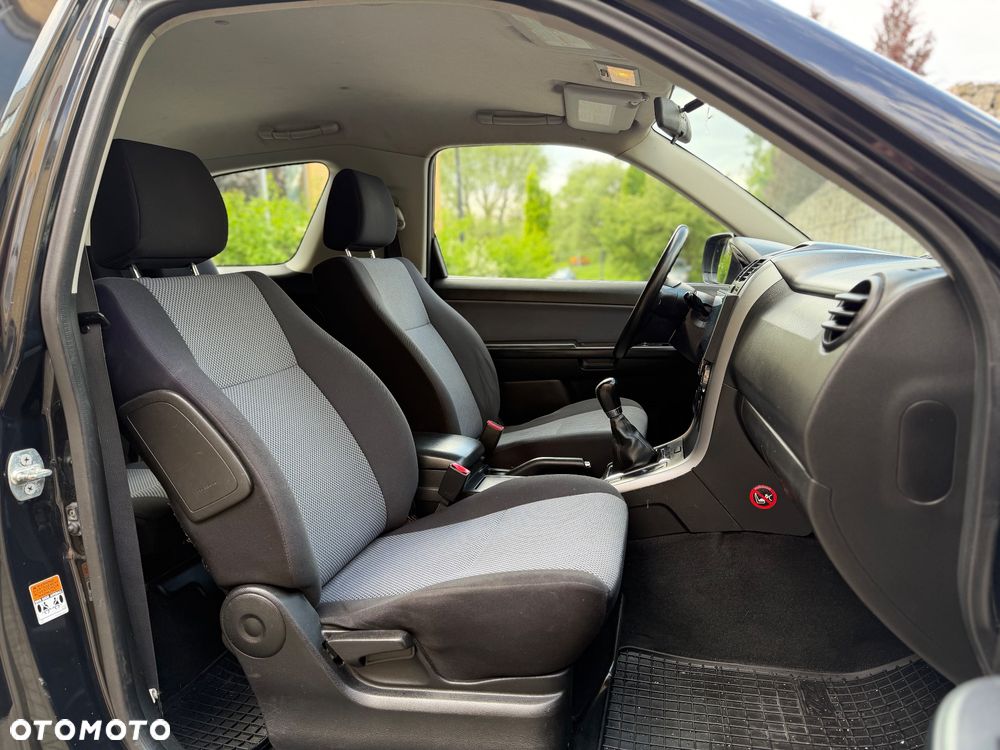 Suzuki Grand Vitara 1.6 - 24