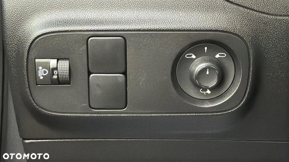 Citroën C3 1.2 PureTech Max EAT6 - 30