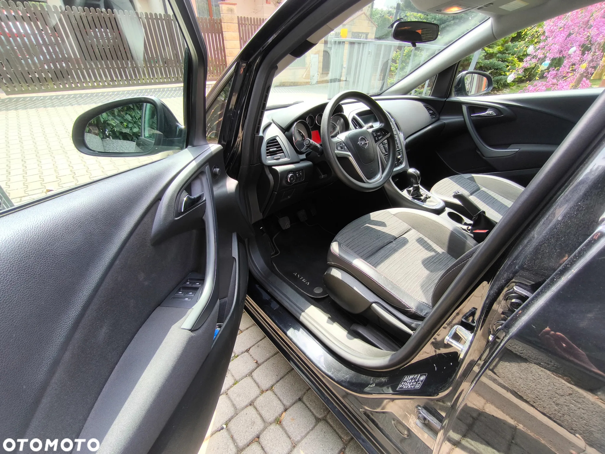 Opel Astra IV 1.4 T Business EU6 - 9