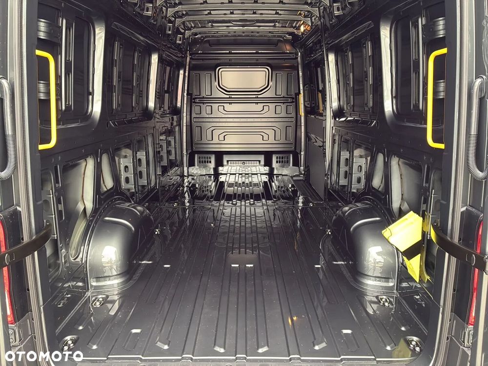 Volkswagen Crafter 35 Furgon AUTOMAT/L4H3, 2.0BiTDI 177KM, 4490mm, Wysoki dach, r.o. 4490 - 11