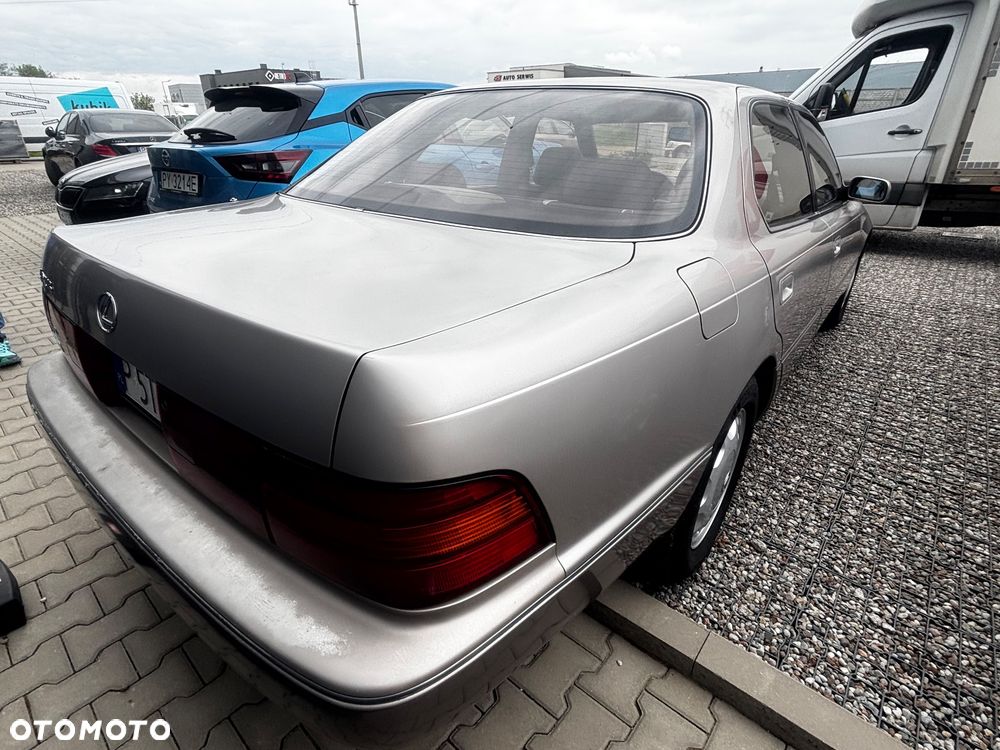 Lexus LS Standard - 2