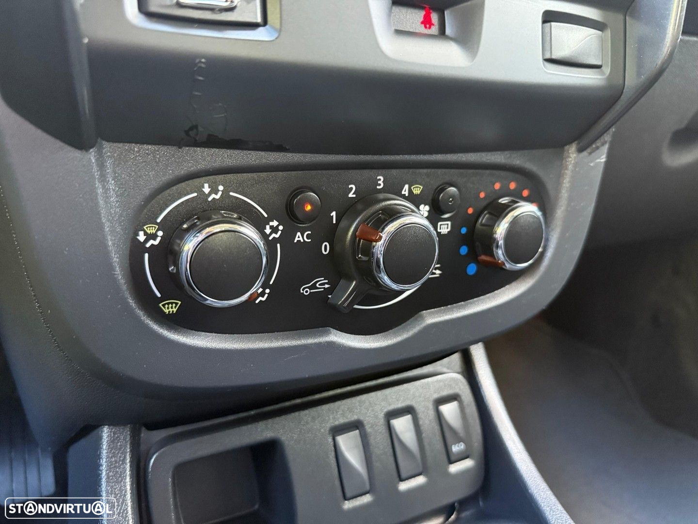 Dacia Duster 1.5 dCi Prestige - 26